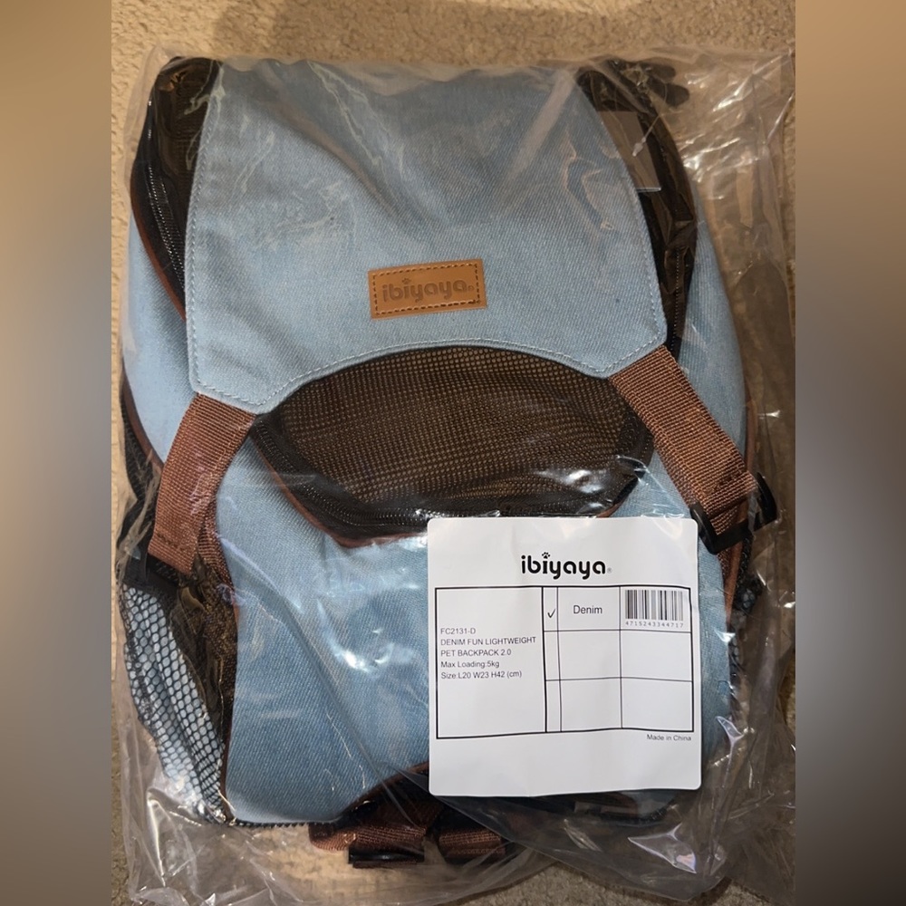 Ibiyaya New Denim Fun Lightweight
Pet Backpack Cat & Dog Carrier, Denim, Small - Picture 9 of 10